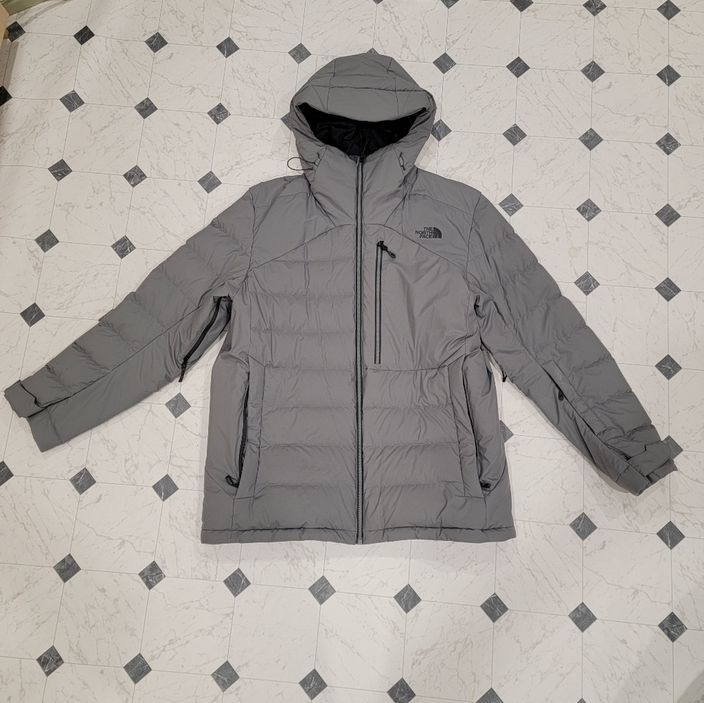 Men's North Face puffer jacket, never worn, XL